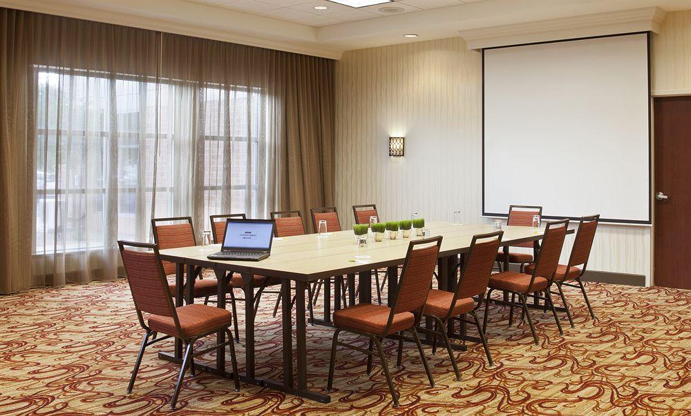 Hotel Courtyard By Marriott Pueblo Exterior foto