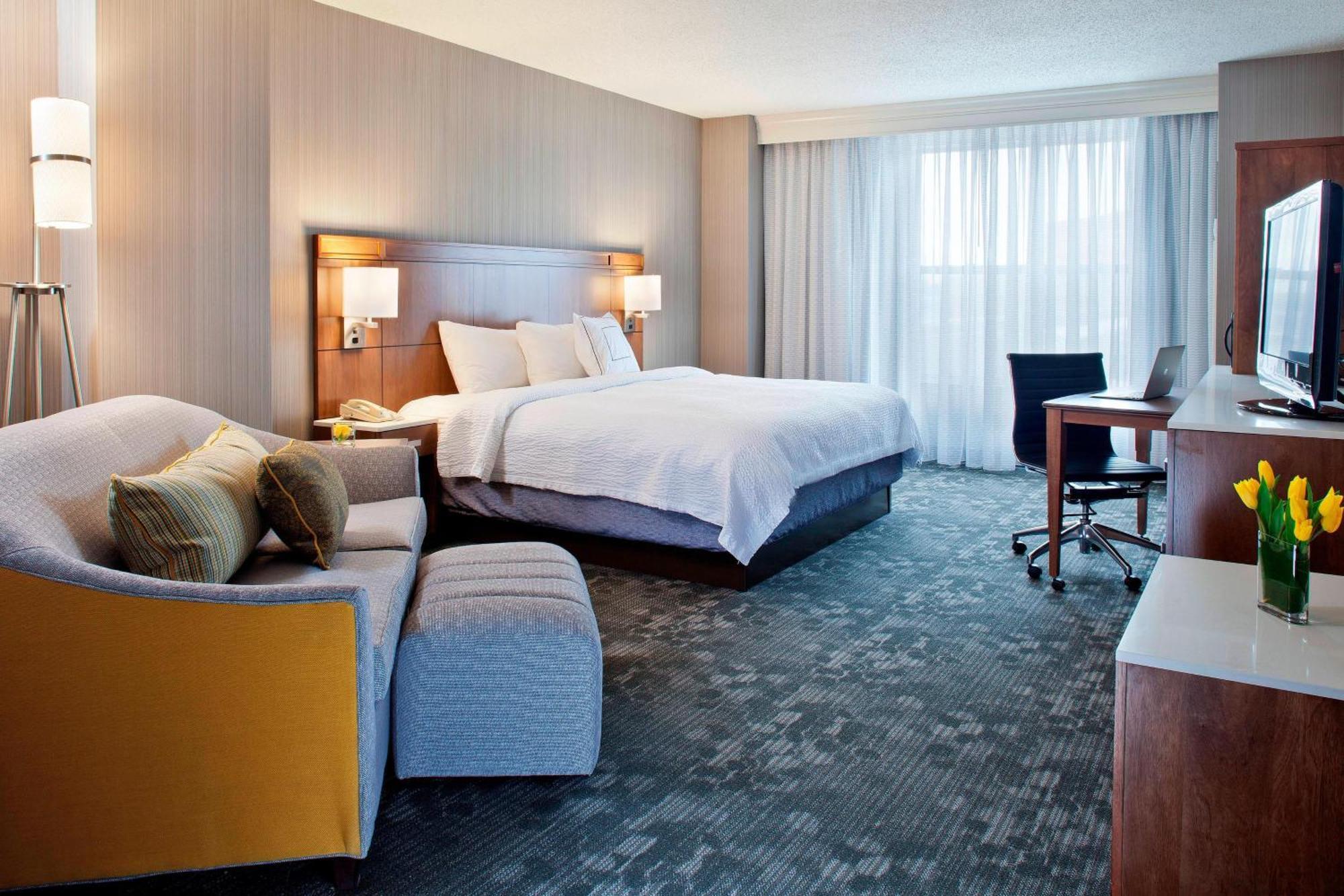 Hotel Courtyard By Marriott Pueblo Exterior foto