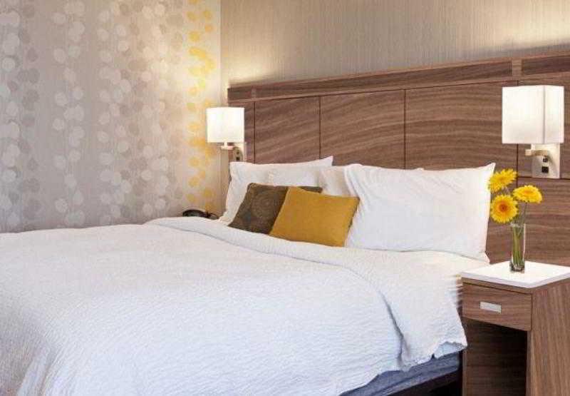 Hotel Courtyard By Marriott Pueblo Exterior foto